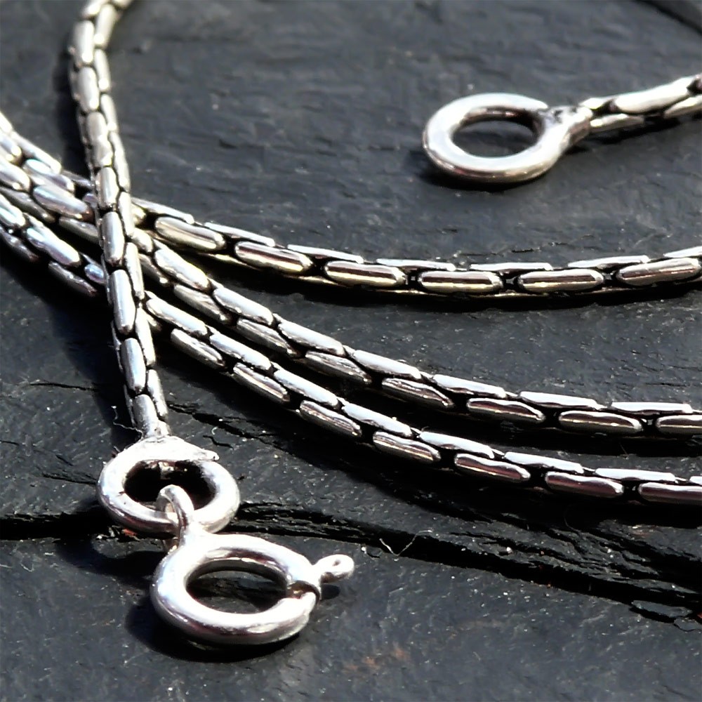 KONPLOT Halskette Rings & Rhythm - Silber Antik Mit Glassteinen